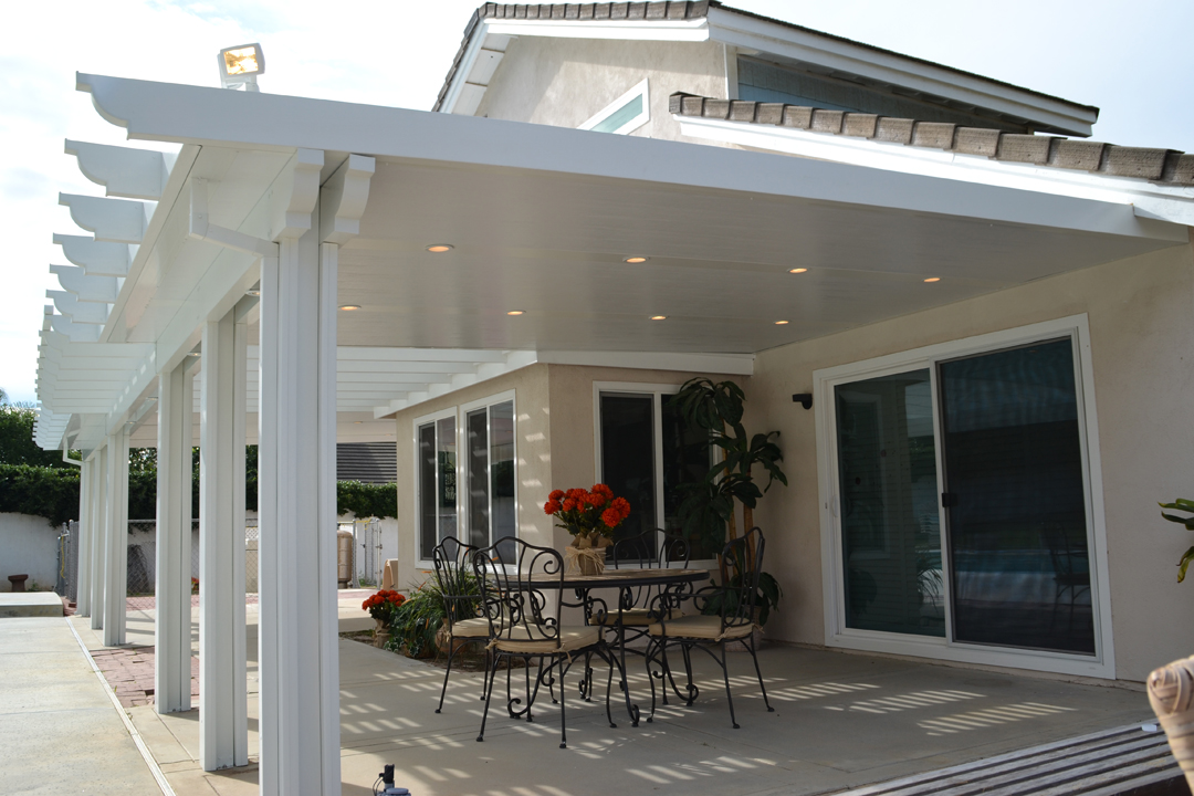 ULTIMATE PATIO COVER WITH LITESTRIP